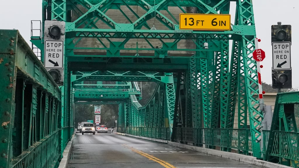 Freeport Bridge to close weekdays in November after months of delays