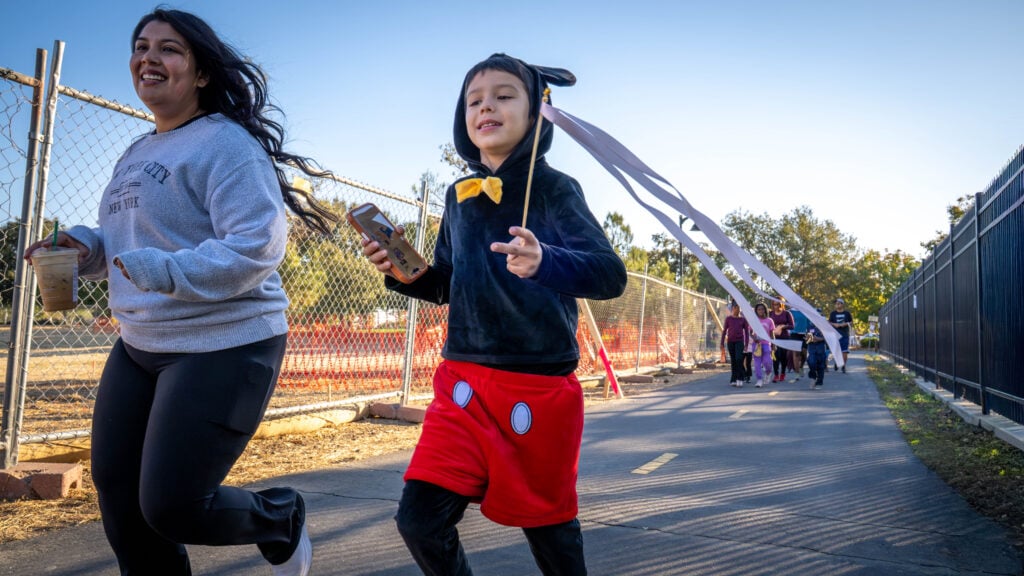 Natomas grandmother builds community families like hers need — one walk at a time